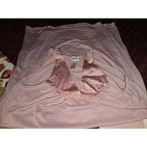 Vintage Vanity Fair Sissy Soft Nylon Embroidered Appliqué Pink Nightgown Small
